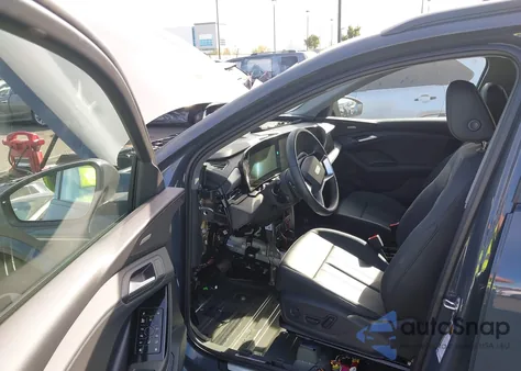 2025 Audi Q6 E-Tron Premium Plus Quattro z USA, uszkodzony, nr VIN WA124BGF2SA067600